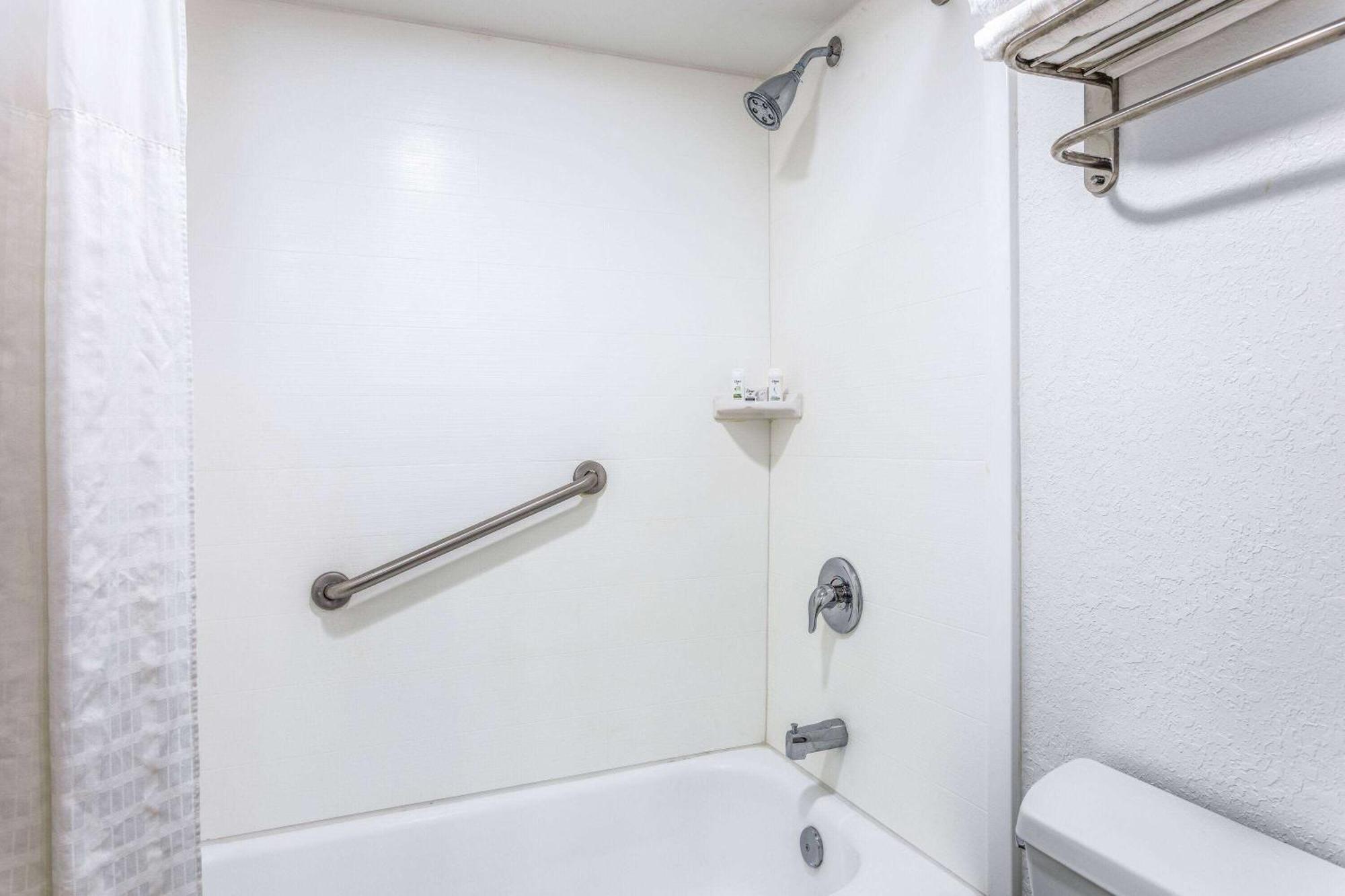 מלון Ramada By Wyndham Altamonte Springs Near I-4 מראה חיצוני תמונה