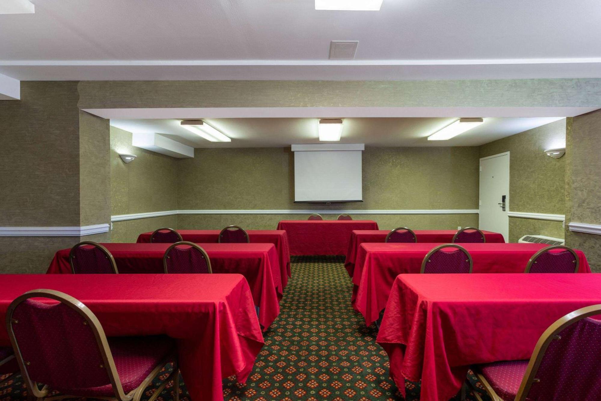 מלון Ramada By Wyndham Altamonte Springs Near I-4 מראה חיצוני תמונה