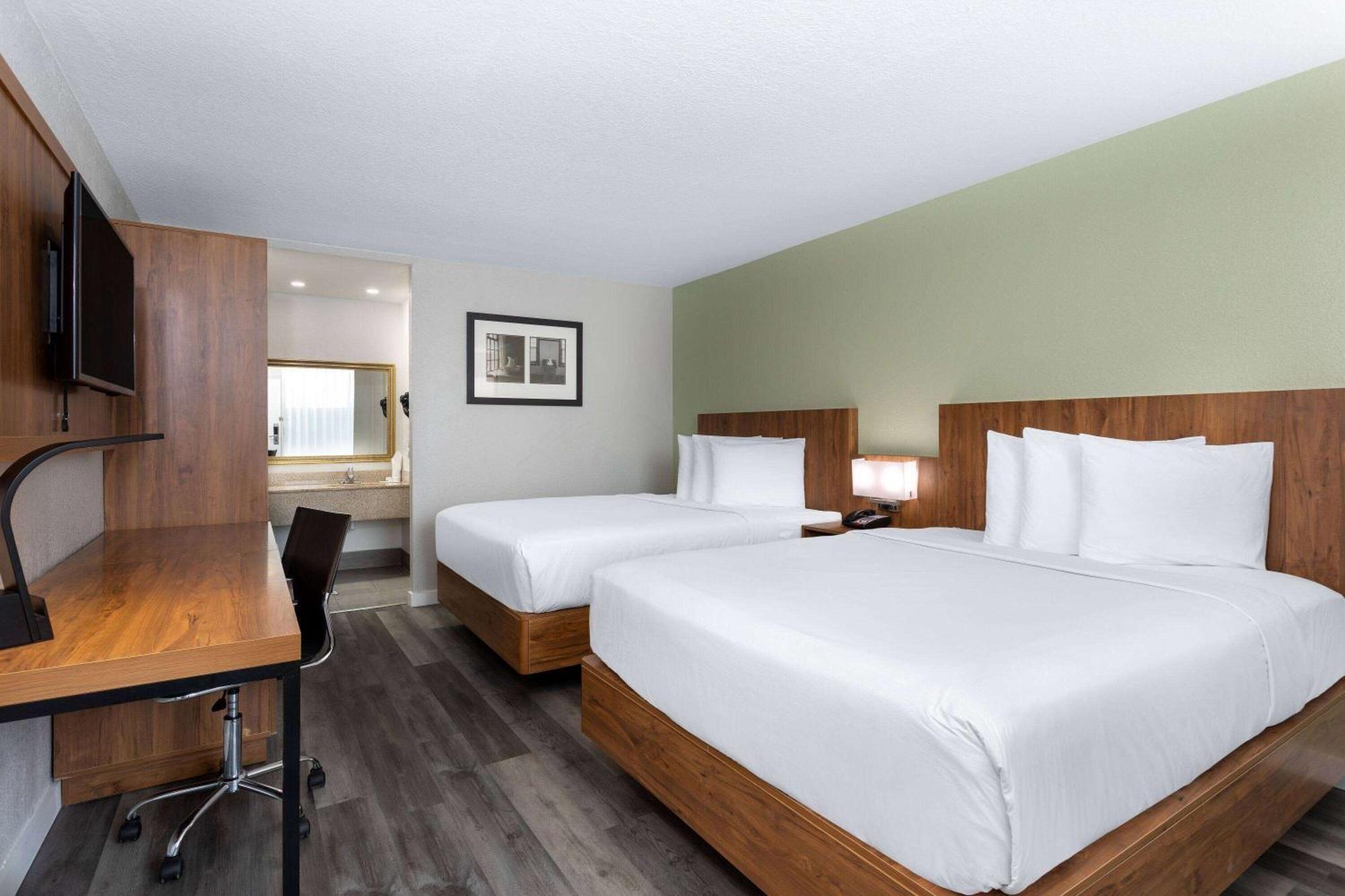 מלון Ramada By Wyndham Altamonte Springs Near I-4 מראה חיצוני תמונה