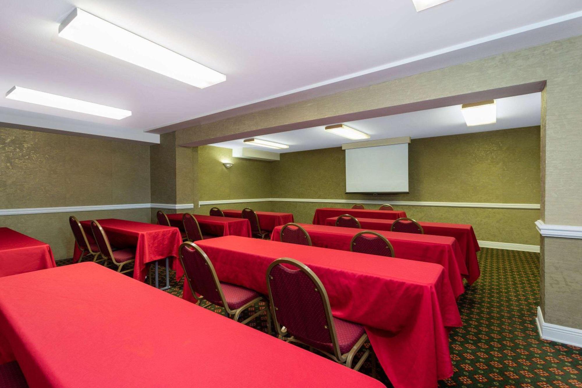 מלון Ramada By Wyndham Altamonte Springs Near I-4 מראה חיצוני תמונה