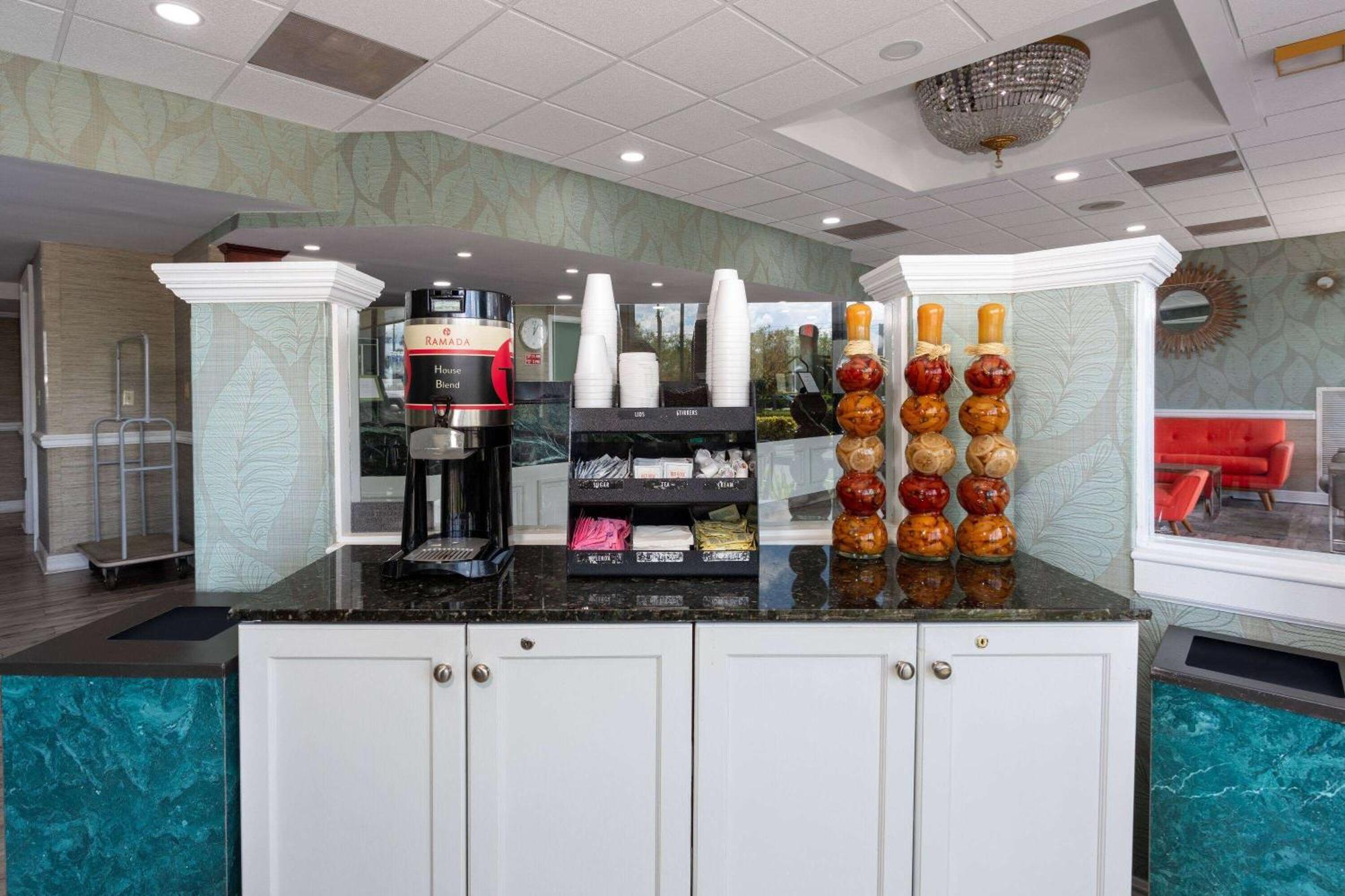 מלון Ramada By Wyndham Altamonte Springs Near I-4 מראה חיצוני תמונה